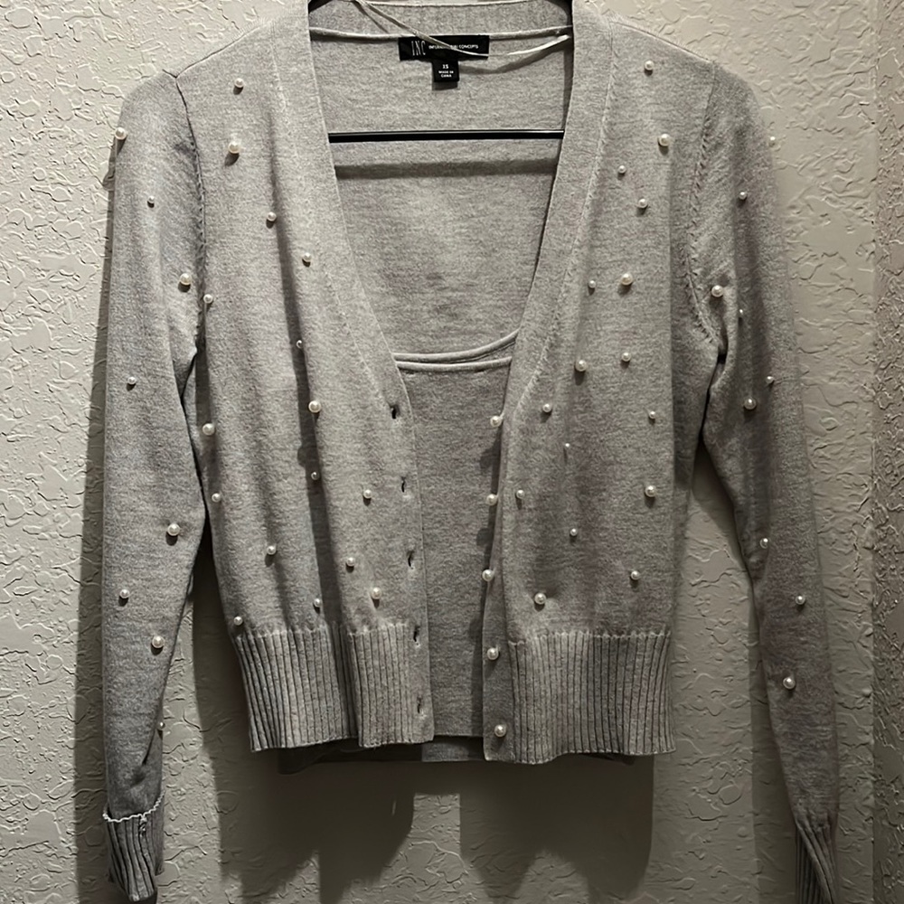 Grey sweater with tank top set